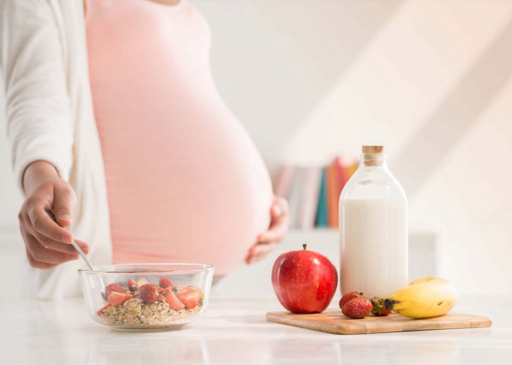تغذیه دوران بارداری؛ غذاهای مفید در بارداری کدام‌ هستند؟